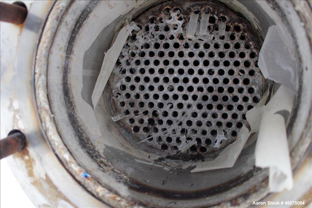 Used Southern Heat Exchanger Shell & Tube Heat Exchanger, Approximate 124 Square Feet, Horizontal. Carbon steel shell rated 100 psi at 350 degrees F. (195) 3/8" Diameter x approximate 78" long 304 st...