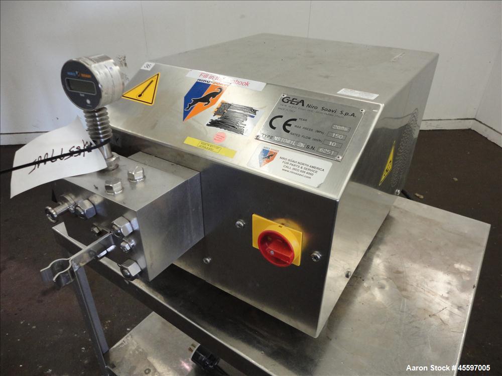 Used GEA Niro Soavi High Pressure Laboratory Homogenizer, Model NS1001L2K. 2 Stage stainless steel homogenizing valve assembly. Unit is currently set up to run as a single stage homogenizer, it is mi...