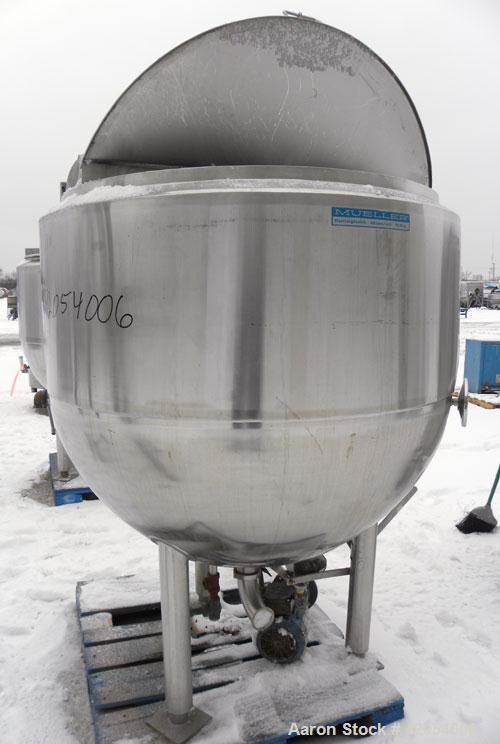 Used Mueller Kettle, 250 Gallon, Hastelloy C-276, vertical. 48" diameter x 45" deep. Open top with (2) 1/3 covers, dimple jacketed hemispherical bottom, rated 40 psi at 300 deg F. Fixed top mounted s...