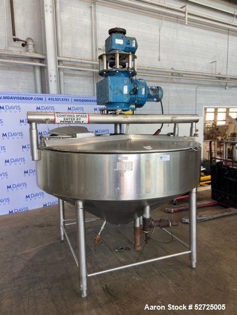 Used APV Crepaco Cooker / Kettle, Approximate 400 Gallon, Stainless Steel, Vertical. Flat top, coned bottom. Jacket rated 75 psi to -20 to 350 degrees F. Stainless steel agitator bridge. Center botto...