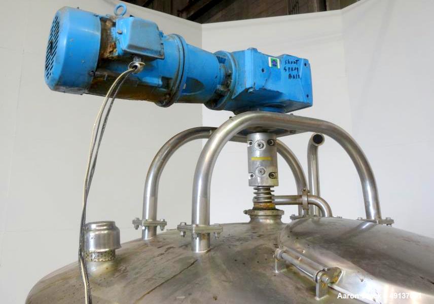 Used- DCI Scraper Agitated Mixing Kettle, 400 Gallon, Stainless Steel, Vertical.