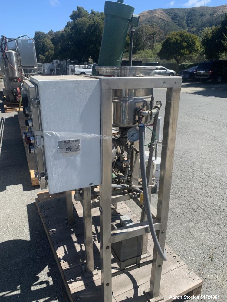Used Groen 10 Gallon Vacuum Mix Kettle, Stainless steel.
