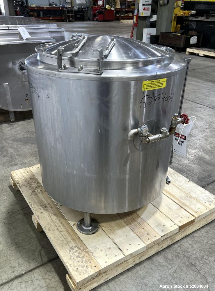 Used- Groen Electric Steam Jacketed Kettle, Model EE-40, 40 Gallon Capacity, 304 Stainless Steel. Approximate 26" diameter x...