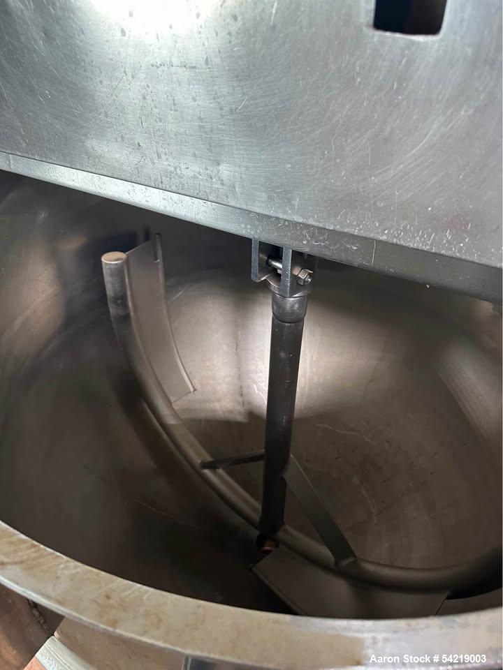 Used Groen Kettle, 100 Gallon capacity, Model TA100 SP, Anchor style agitator.