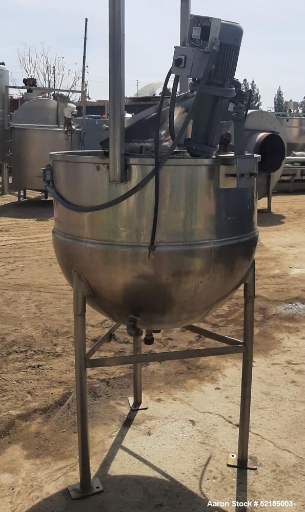 Used- Groen 150 Gallon Stainless Steel Agitated Kettle, Model 150. Approximate 42" diameter x 32" deep. Flat top with covers...