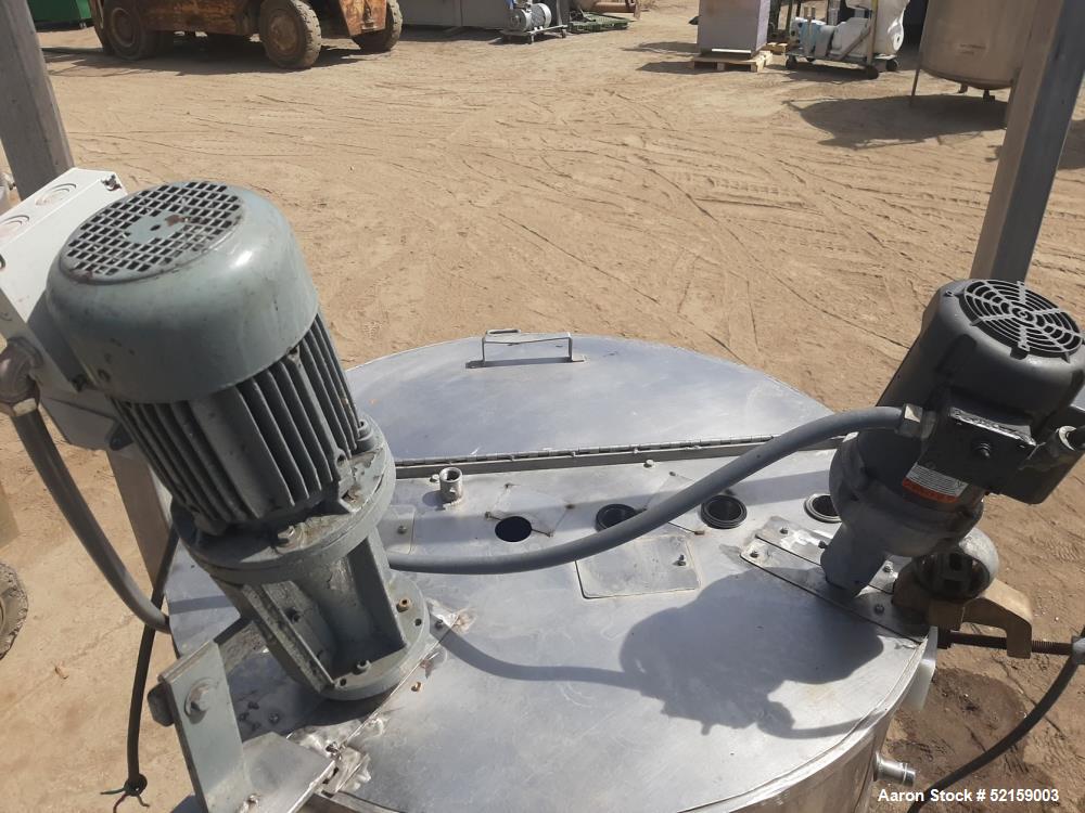 Used Groen 150 Gallon Stainless Steel Agitated Kettle, Model 150. Approximate 42" diameter x 32" deep. Flat top with covers and hinged lid, hemispherical bottom. Jacket rated 80 psi working pressure ...