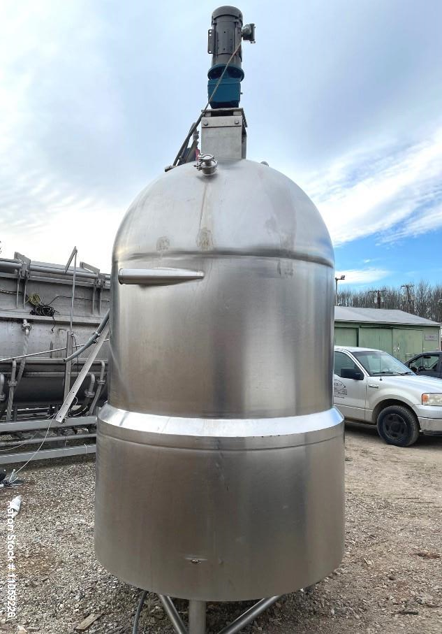 Used- Lee 400 Gallon Jacketed Vacuum Pan.  Mix Kettle with Scrape Agitation