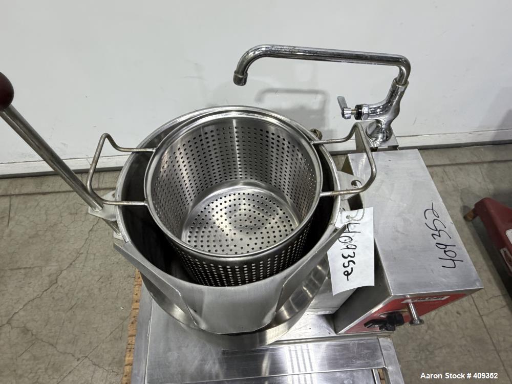 Pre-Owned Vulcan K6ETT Electric Counter Kettle | 6 Gal | 50 PSI