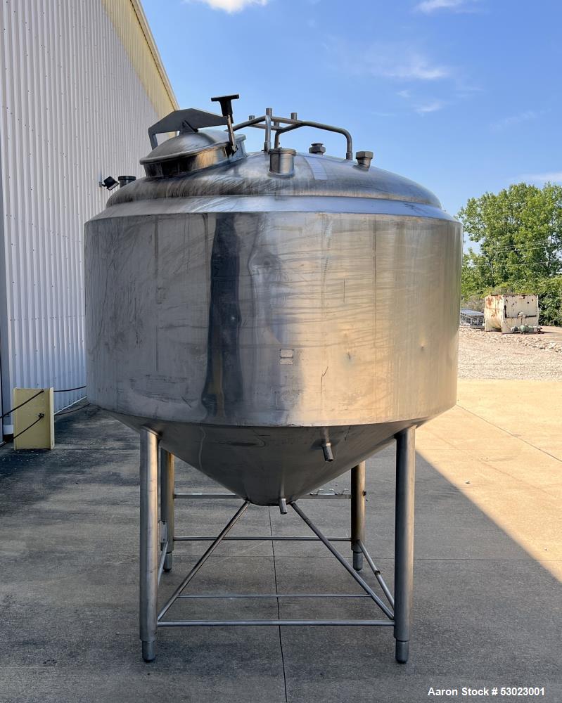 Used- APV Crepaco Stainless Steel Jacketed Kettle, Approximate 600 Gallon, 304 Stainless Steel, Vertical. Approximate 66" di...