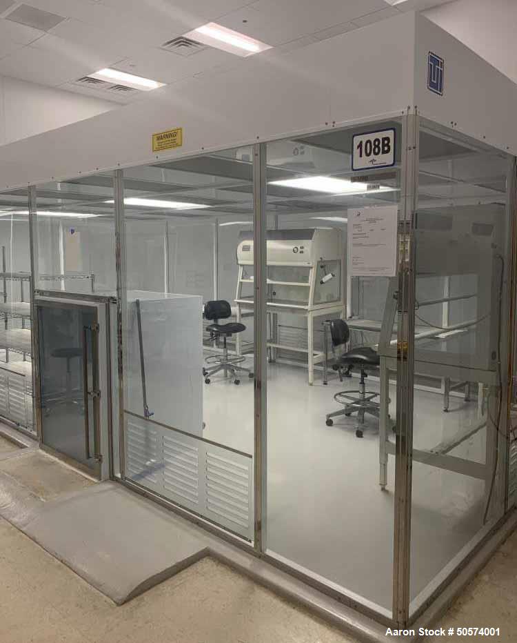 Used ISO 5 Clean Room with Ante Room and Pass Through.