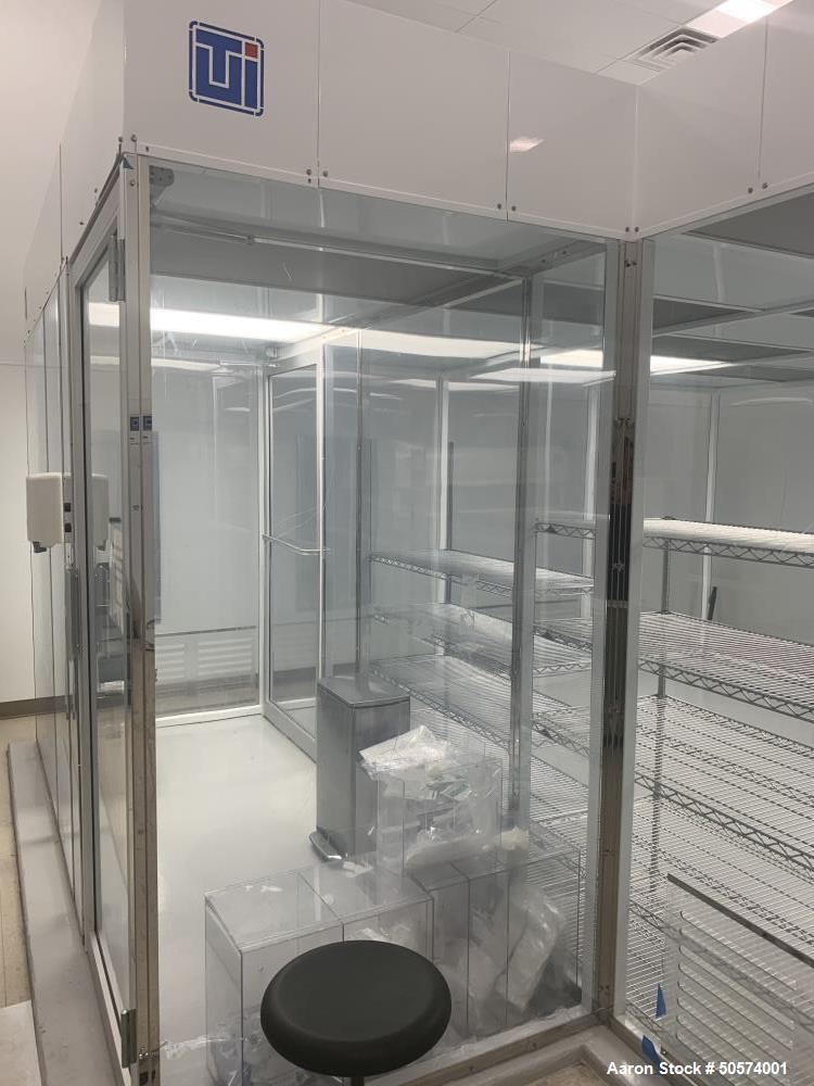Used ISO 5 Clean Room with Ante Room and Pass Through.