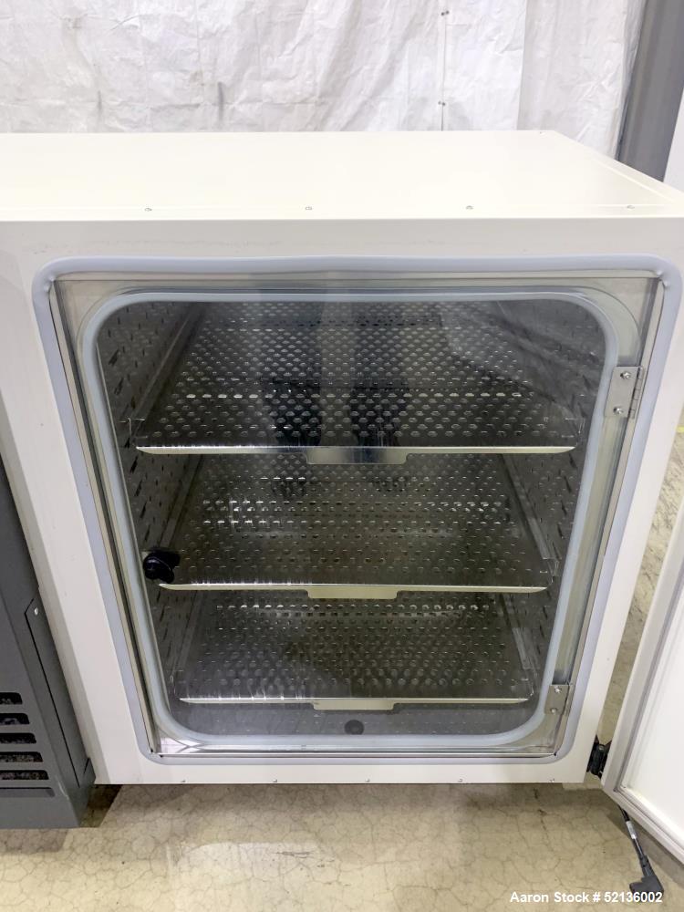 Used Caron Environmental Chambers / Incubator. Model 7000-10-1, 304 Stainless Steel Contact areas. 10 cubic foot (283 Liter) work space. 5 to 70 Degree Celsius Temperature Range. R-134A Refrigereant ...