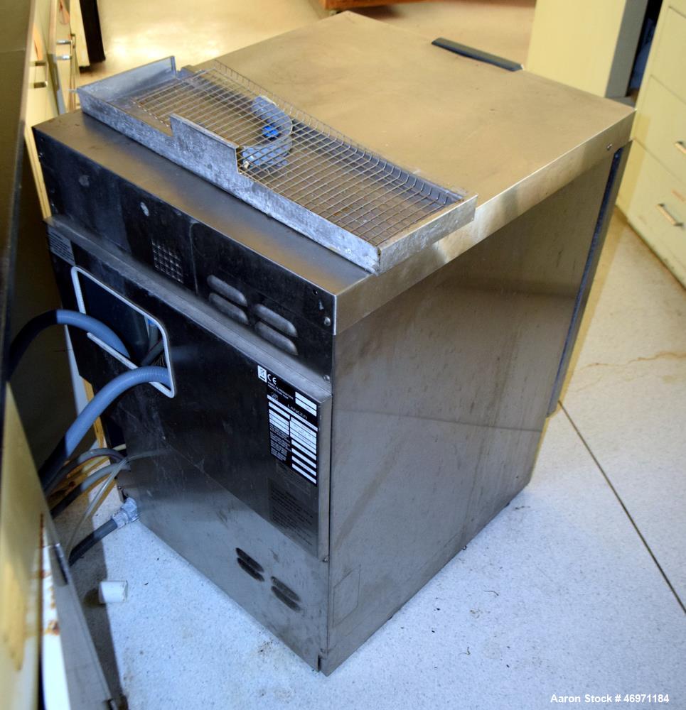 Used Lancer 815 LX Undercounter Glassware Washer, Serial# 7A063094, Built 2007.