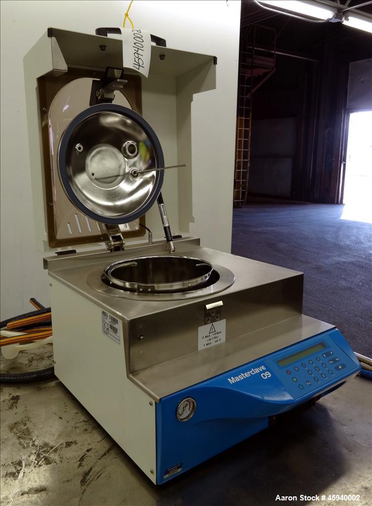 Used AES Bench top Masterclave, Model Masterclave 09. Capacity 1 to 9 liters. Sterilization temperature 95 - 125 degrees C. Sterilization duration 1 to 60 minutes. 316 Stainless steel chamber approxi...