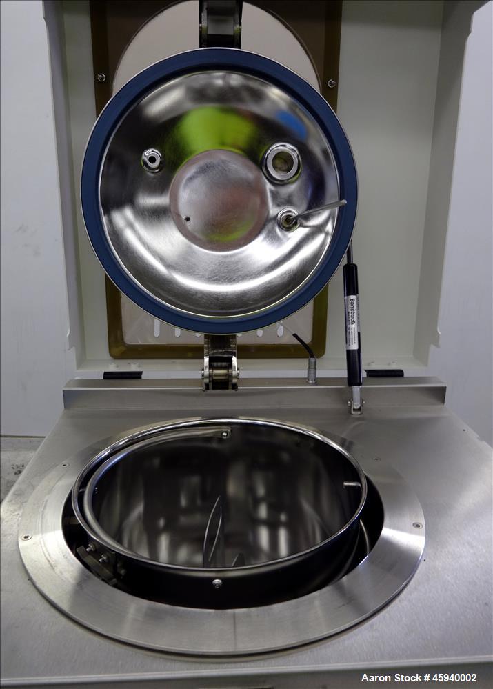 Used AES Bench top Masterclave, Model Masterclave 09. Capacity 1 to 9 liters. Sterilization temperature 95 - 125 degrees C. Sterilization duration 1 to 60 minutes. 316 Stainless steel chamber approxi...