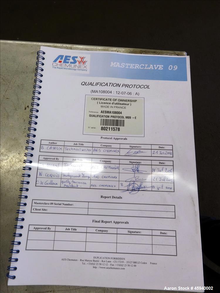 Used AES Bench top Masterclave, Model Masterclave 09. Capacity 1 to 9 liters. Sterilization temperature 95 - 125 degrees C. Sterilization duration 1 to 60 minutes. 316 Stainless steel chamber approxi...
