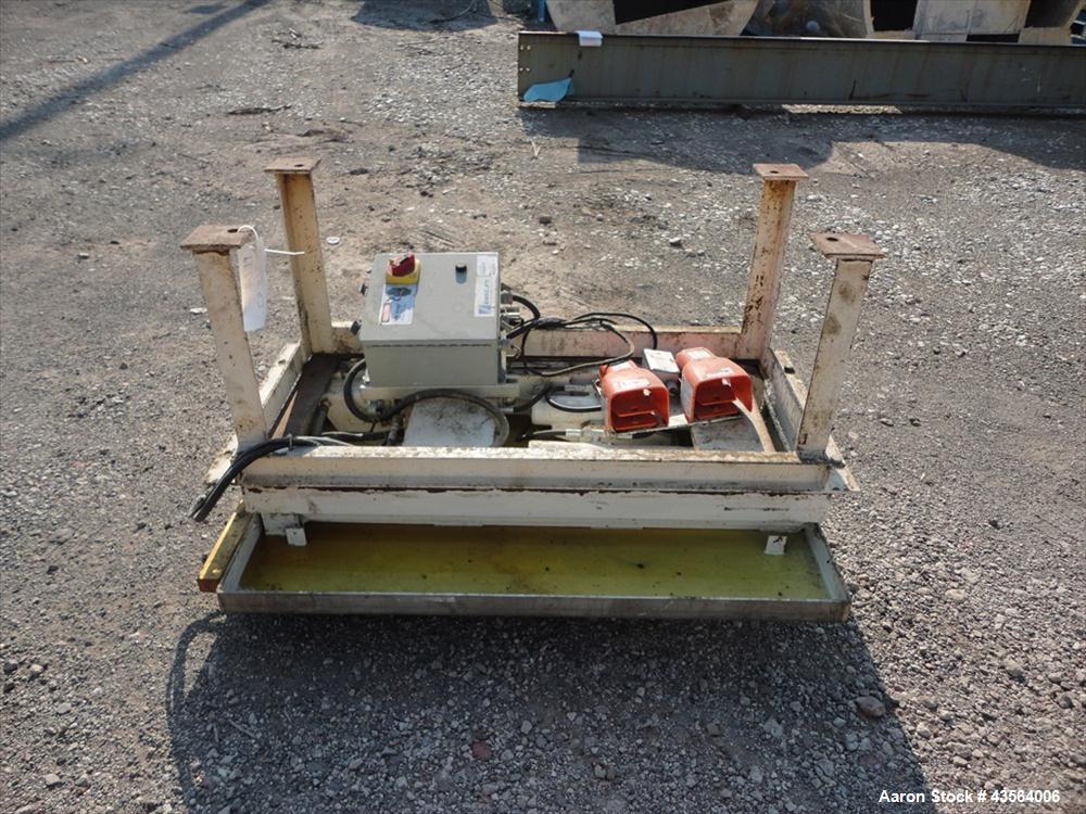 Used- Advance Lifts Hydraulic Lift Table