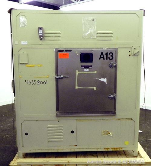 Used Atlas Model CI65 Weather-Ometer, 304 Stainless Steel. Inside 43-1/2" wide x 39-1/2" deep x 34" tall. Door opening 29-1/4" x 26". 1/3 Phase, 60 hz, 230 volt, 80/65 amps.