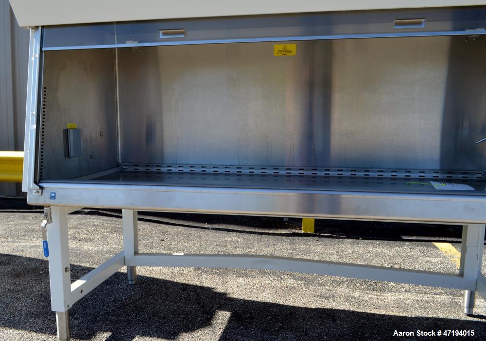 Used The Baker Company SterilGard III Advance Class II Biological Safety Cabine