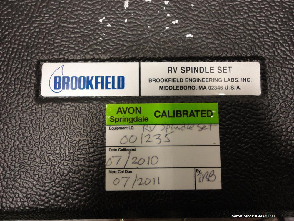 Used Brookfield Programmable DV-II+ Laboratory Viscometer, Model LVDV-II+. Designed to measure fluid viscosity at given shear rates. Viscosity range (Cp) 15 to 6,000,000. Temperature sensing range -1...