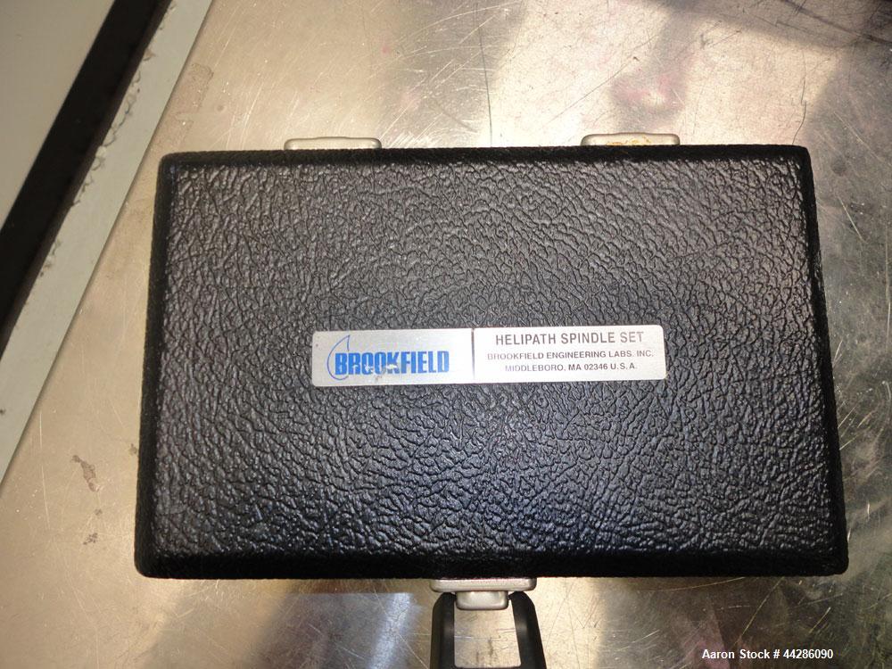 Used Brookfield Programmable DV-II+ Laboratory Viscometer, Model LVDV-II+. Designed to measure fluid viscosity at given shear rates. Viscosity range (Cp) 15 to 6,000,000. Temperature sensing range -1...