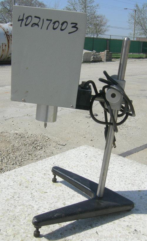 Used Brookfield low viscosity digital viscometer, model LVTDV-II.  8 speed digital controls, viscosity range rated 15 centipoise to 8 million centipoise.  1/60/115 volt.  Mounted on a carbon steel ba...