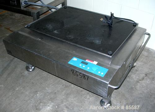 USED: Edmund Buhler orbital shaker, model VKS75A, stainless steel base. Table 31-3/4" wide x 24" deep. 115 volt, 50/60 hz, 3 AMO. Approximately 165 pound capacity. Serial# 6111LL00030.