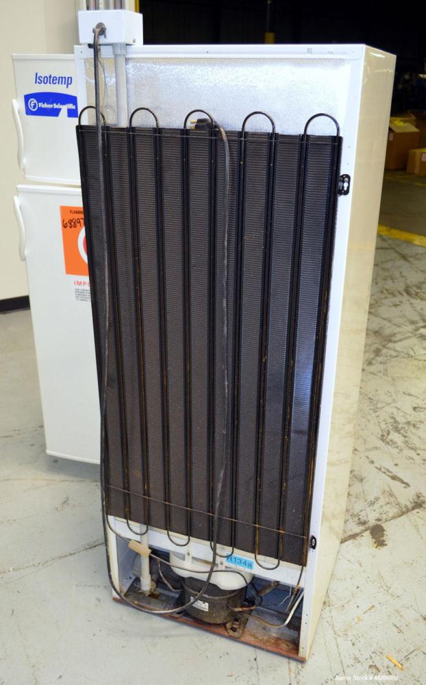 Used Fisher Scientific Isotemp Flammable Material Storage Refrigerator / Freezer, Catalog# 13-986-111. Approximate 11 cubic feet refrigerator storage, approximate 2.4 cubic feet freezer storage. R134...