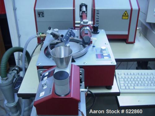 USED: Helos/BF laser diffraction sensor for particle size analysis. (1) Computer Fujitsu Siemens Scenic S2 P4 2.2 ghz, monitor, printer and Microsoft Windows standard software for running all Helos/F...