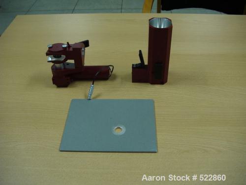 USED: Helos/BF laser diffraction sensor for particle size analysis. (1) Computer Fujitsu Siemens Scenic S2 P4 2.2 ghz, monitor, printer and Microsoft Windows standard software for running all Helos/F...