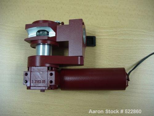 USED: Helos/BF laser diffraction sensor for particle size analysis. (1) Computer Fujitsu Siemens Scenic S2 P4 2.2 ghz, monitor, printer and Microsoft Windows standard software for running all Helos/F...