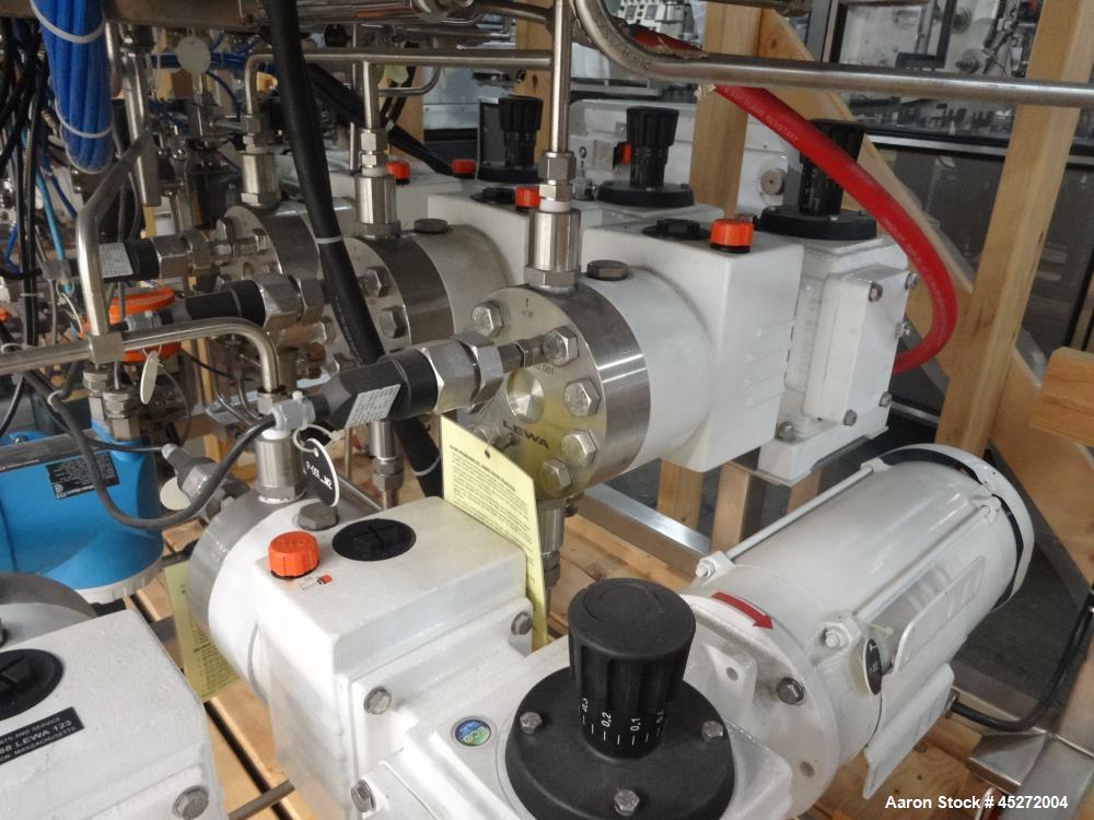 Used Asahi Kasei Bioprocess High Pressure Chromatography System, 316L Stainless Steel. Consists of (1) 15cm Column, integrated feed and elution pumps, discrete valve manifold that allows for fraction...