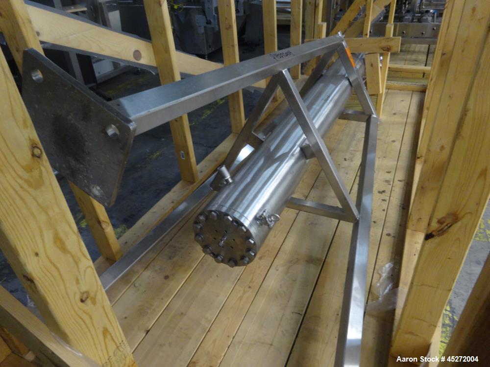 Used Asahi Kasei Bioprocess High Pressure Chromatography System, 316L Stainless Steel. Consists of (1) 15cm Column, integrated feed and elution pumps, discrete valve manifold that allows for fraction...