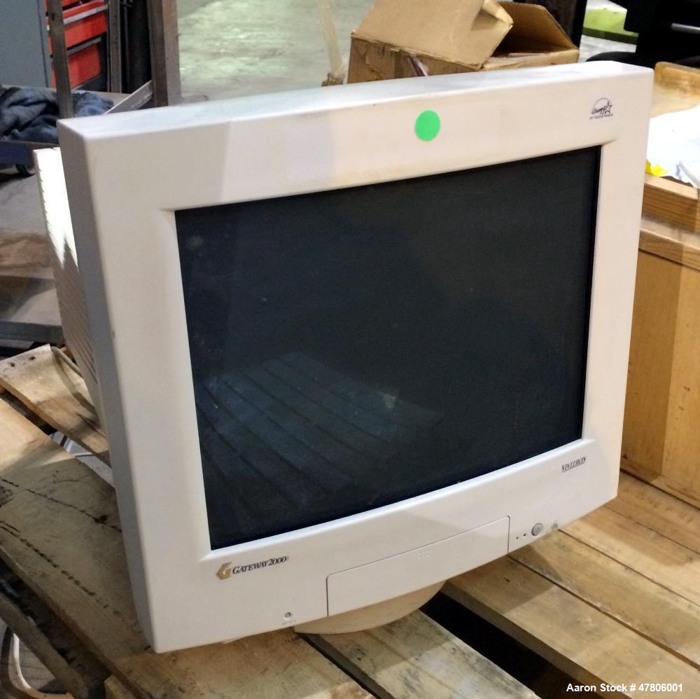 Used Instron 1120 Series Tensile Tester, Model 1122. Designed and used for testing the physical properties and stretching capabilities of plastics. Tension load ranges 10 (0.1N) to 1000 pounds (5 kN)...