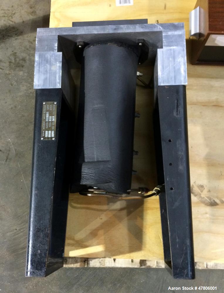 Used Instron 1120 Series Tensile Tester, Model 1122. Designed and used for testing the physical properties and stretching capabilities of plastics. Tension load ranges 10 (0.1N) to 1000 pounds (5 kN)...