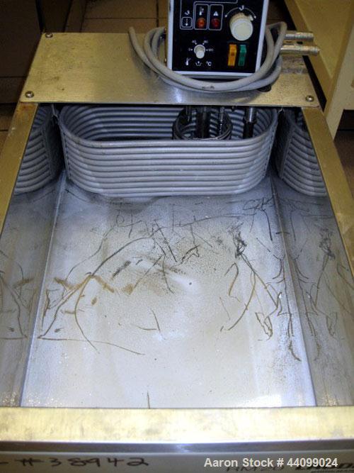 Used Lauda heated water bath, model RM20B, 1.3 kw, 60 hertz, 115 volt, serial# R03028.