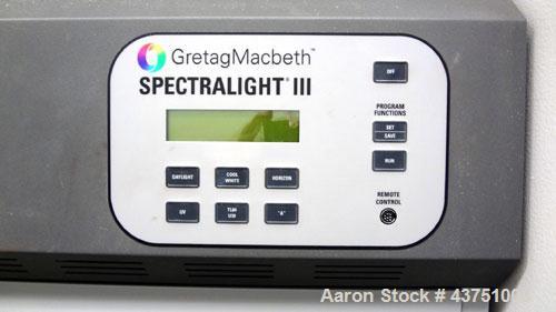 Used GretagMacbeth SpectraLight III Color Viewing Booth, Model SPL-III. Designed to spot color differences. Simulated daylight (D75, D65, or D50). Horizon (early morning sunrise/afternoon sunset simu...