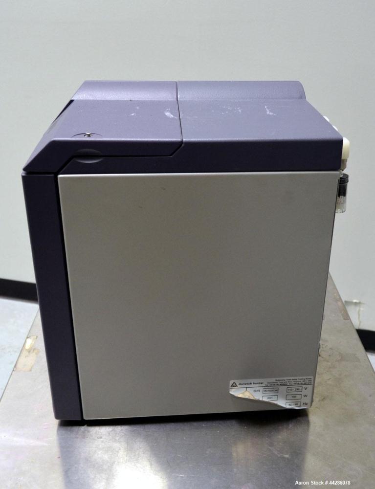Used Domnick Hunter Hydrogen Gas Generator, Model 20H. Designed to produce a constant stream of high purity hydrogen at a predetermined flow rate, and pressure when connected to a suitable power supp...