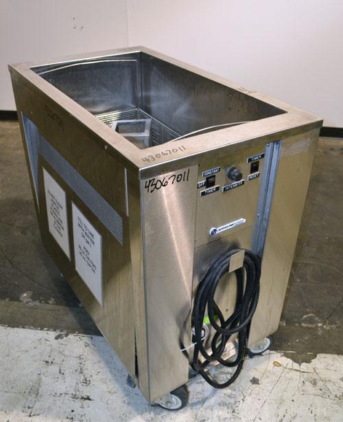 Used Ultrasonic Power Corporation Ultrasonic Cleaner, Model 53-40-158, 304 Stainless Steel. Approximate 39 gallon tank, 18’’ wide x 32’’ long x 16’’ deep. Includes a removable basket. Peak power 1500...