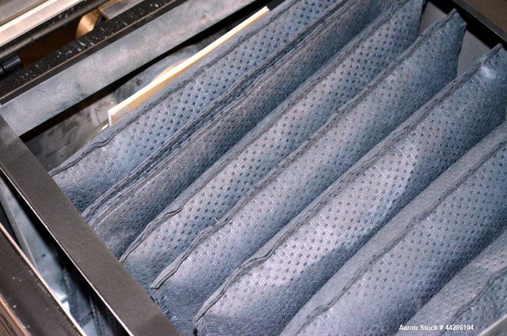 Used Fumex Portable Air Filtration System, Model FA2-SSD. 304 Stainless steel cabinet, approximate 210 cfm at 39" wc. Digital control panel.