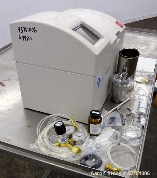 Used Parr 6100 Oxygen Bomb Calorimeter. The Parr 6100 Compensated Jacket Calorimeter continuously monitors the temperature surrounding the calorimeter and applies the necessary heat leak correction i...