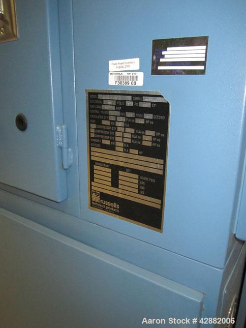 Used-Russells Technical Products Environmental  (Temperature/ Humidity) Chamber.  Model RD32-10-10   Self contained. Heat re...