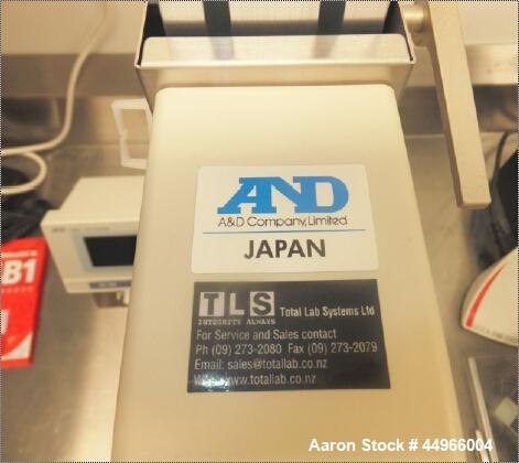 Unused AND Company Ltd Vibro Viscometer, Model SV-100, with  AND SV-100 Sine-Wave Vibro Viscometer tuning fork vibration method. Complete with Std RS232 & WinCT Visco software. Features:  Range 1000 ...