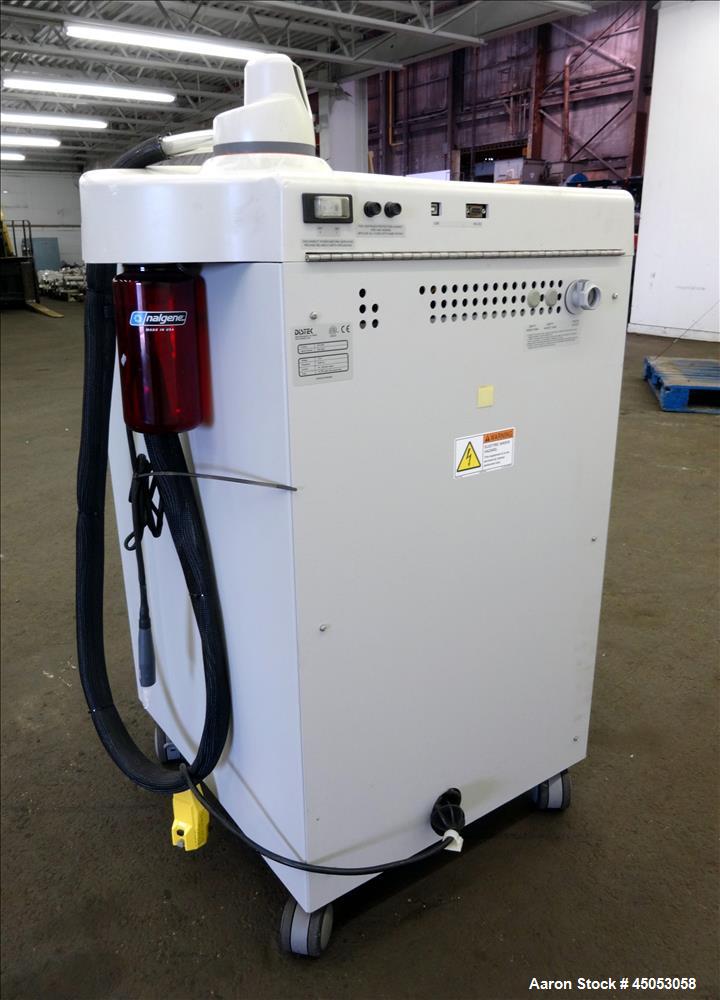 Used Distek Dissolution Vessel Washer, Model VIP4400