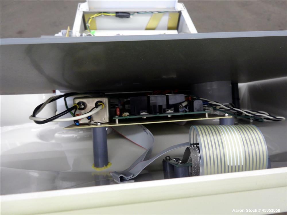 Used Distek Dissolution Vessel Washer, Model VIP4400