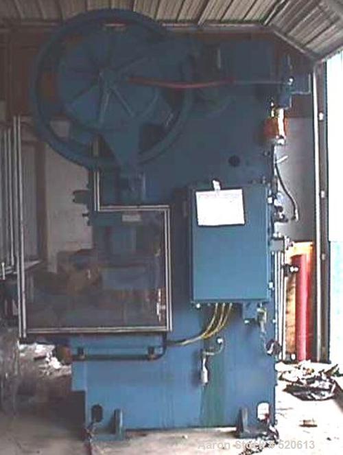 USED: Bliss C2-60 press. Bed dimensions: 1079mm x 609mm. Shut height:571mm. Pressing force: 60 tons (534,545 Newtons). Motor size: 10 hp(7.45 kw). Strokes per minute: 45-90. Overall dimensions: 2337m...