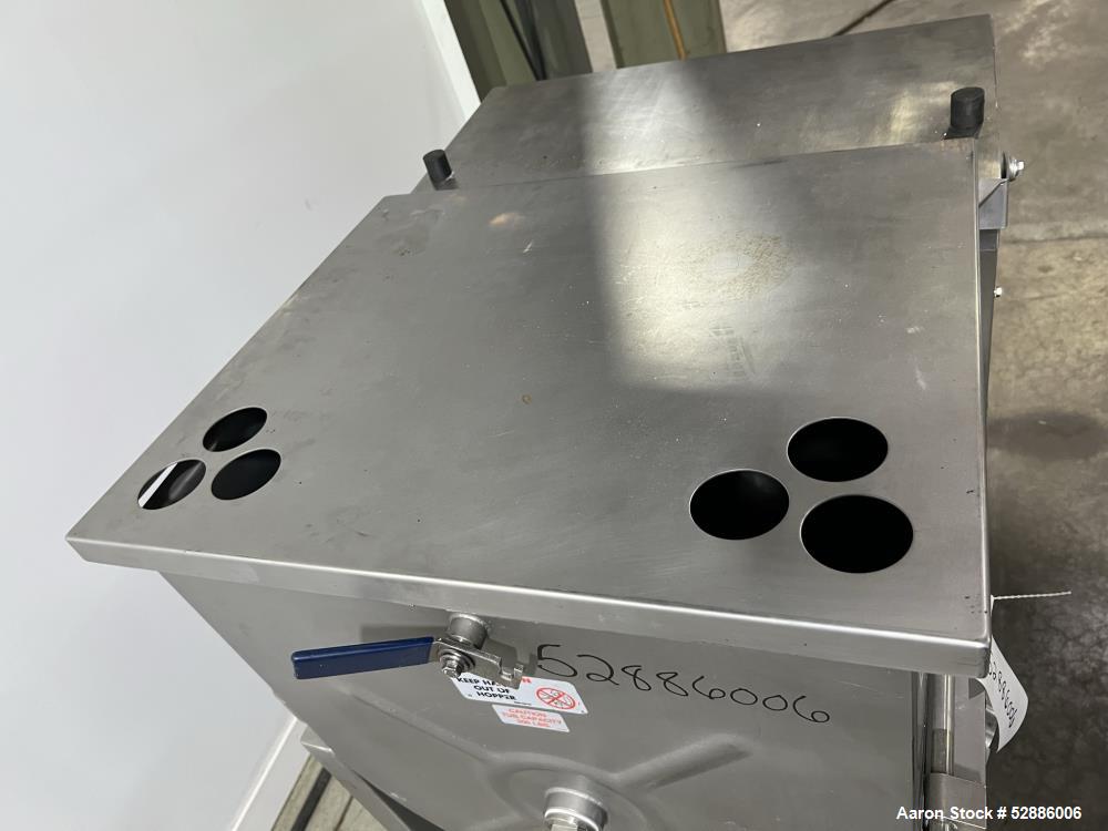 Used Hollymatic Mixer Grinder, Model 180A , 304 Stainless Steel construction. 225lbs Capacity hopper, #52 grinder head. Approximate 23-3/4" wide x 20" long x 26" deep trough, with top hinged cover. A...