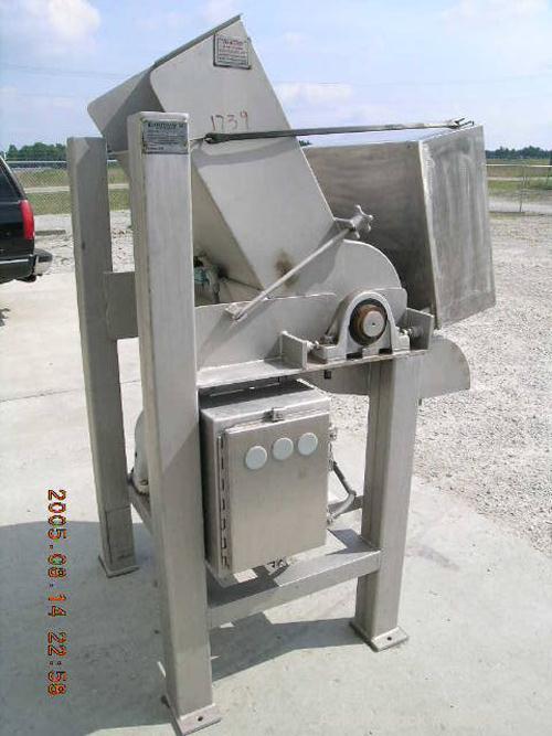 USED: Rotoclaw II frozen meat flaker, model C-299. Handles frozenblocks of meat up to 9.5" thick and 21" wide. Production rates varyfrom 6,000-15,000 lbs/hour depending on desired chunk size. Medorsp...
