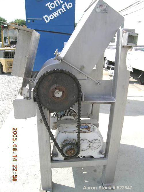 USED: Rotoclaw II frozen meat flaker, model C-299. Handles frozenblocks of meat up to 9.5" thick and 21" wide. Production rates varyfrom 6,000-15,000 lbs/hour depending on desired chunk size. Medorsp...