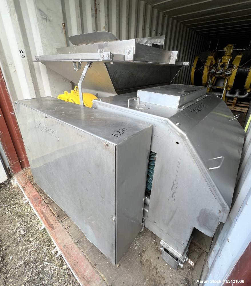 Used Wolfking Meat Grinder – 200 HP, Carbon Steel Crushing Screw
